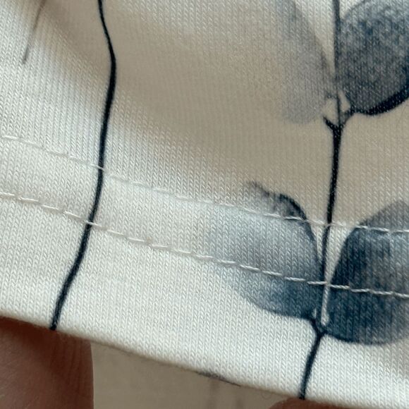 Shall We, Floral Pullover Tunic, Long Sleeved, Scooped Neck - Picture 7 of 10